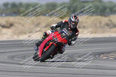 media/Oct-13-2025-Moto Forza (Mon) [[a66d839500]]/3-B Group/Session 3 (Turn 16)/